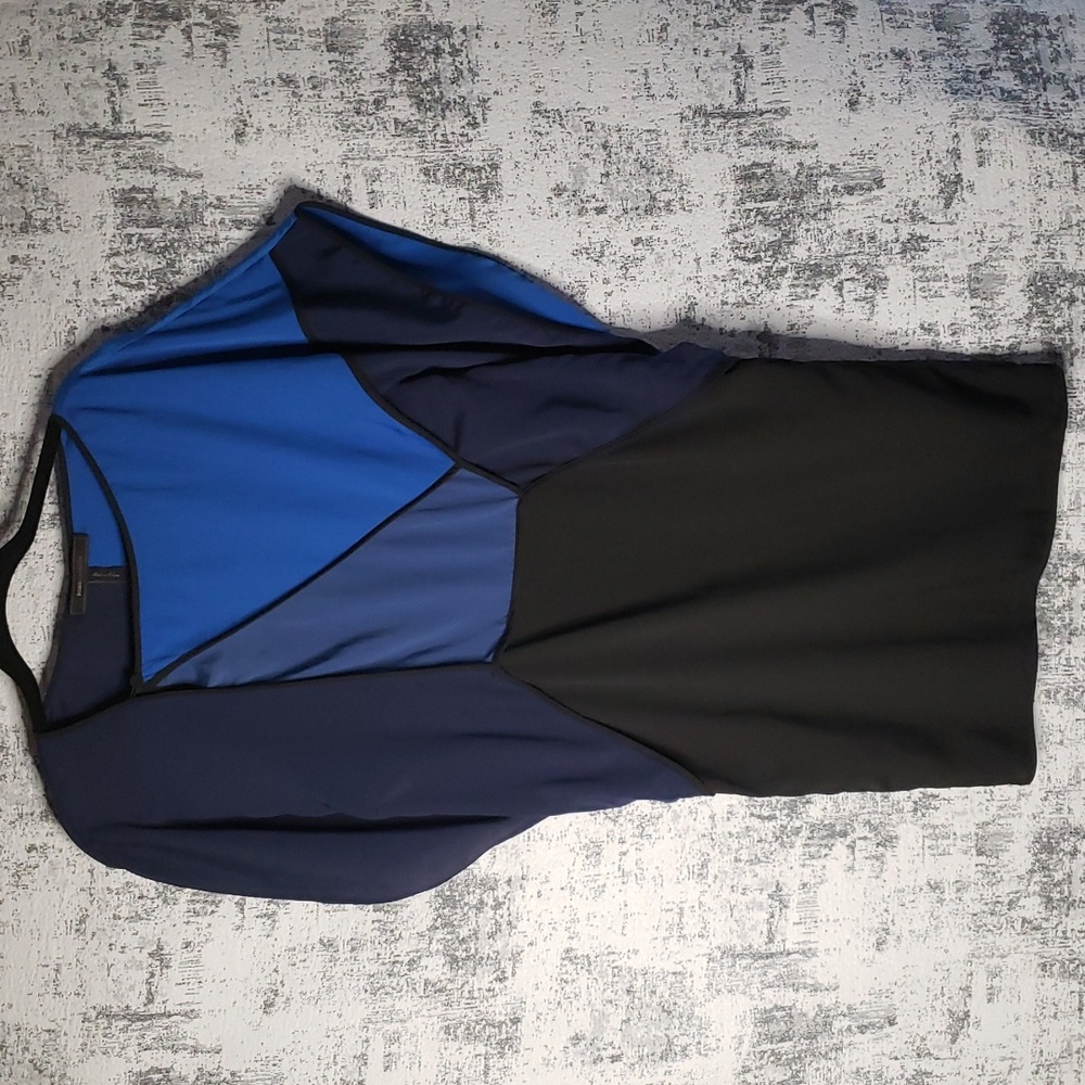 BCBG MaxAzria Blue & Black Colourblock Bat Wing Sleeve Mini Dress